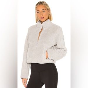 Alo Yoga Women's Shanti Half Zip Sherpa Jacket in Dove Grey (S)